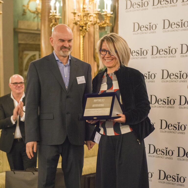 L’Associazione Italiana Ottici premia Visottica come Azienda storica del settore occhialeria