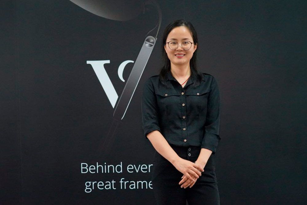Judy Wang Head of Personnel, Environment, Health e Safety in Visottica Comotec China