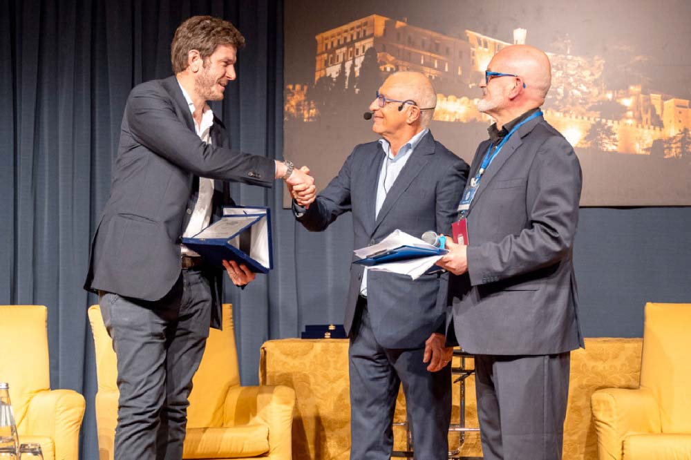 Visottica Group: Eccellenza e Innovazione Premiate con Due Excellence Awards Visottica Group: Eccellenza e Innovazione Premiate con Due Excellence Awards